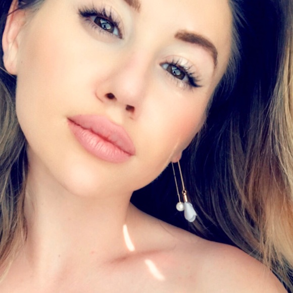 18K Gold & Black Pearl Cloth Threader Earrings NEW - Picture 2 of 2